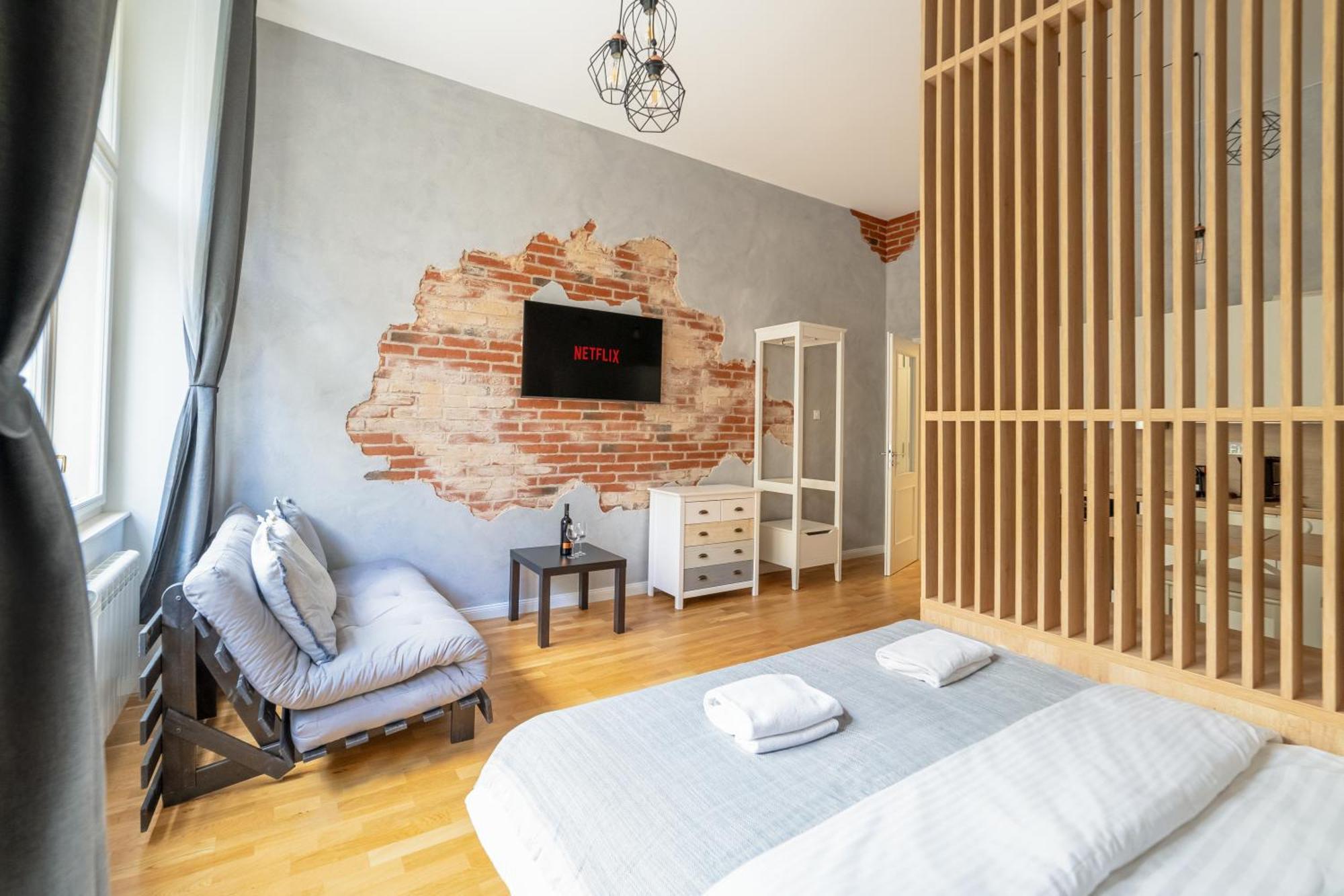 Chic Brick In Historic Center By Rentez *