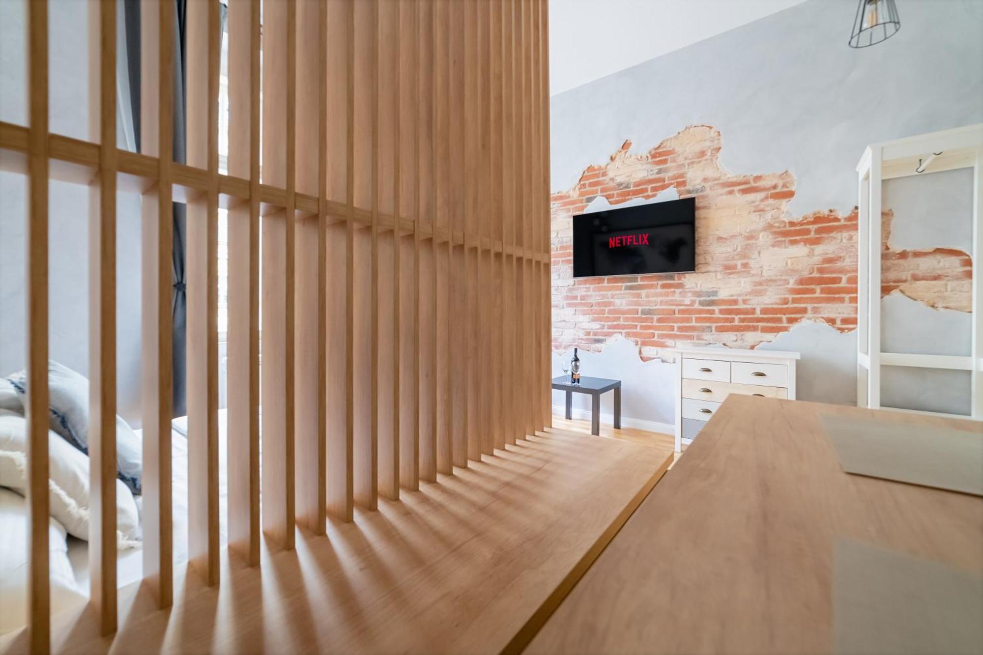 Apartment Chic Brick In Historic Center By Rentez *